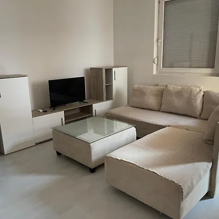 Axis 61 * Skopje